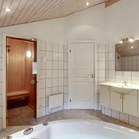 Taisto - 1-8km From The Sea By Interhome *